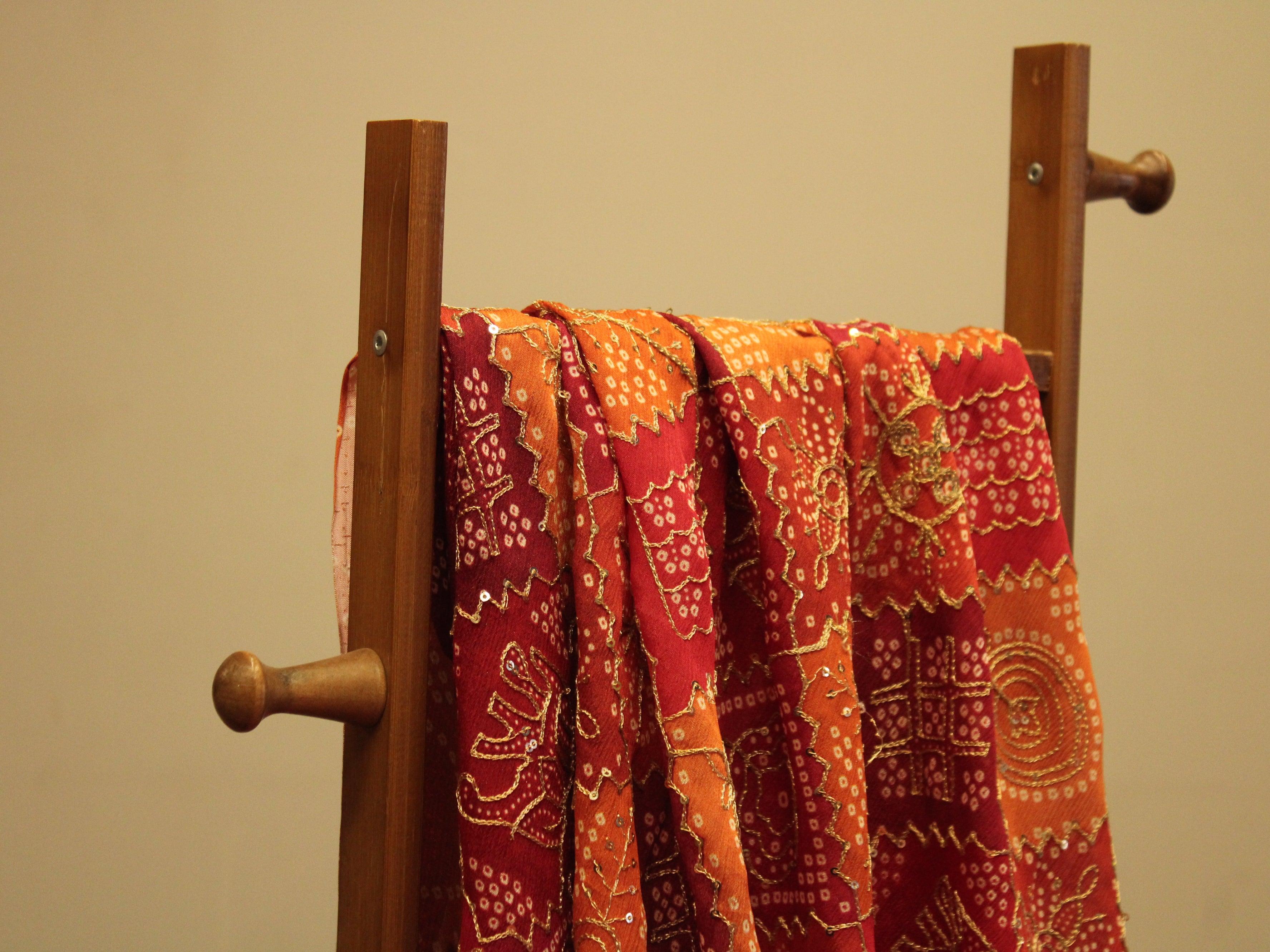 Stage: Vintage Chinon Bandhini Fabric - Orange - M'Foks